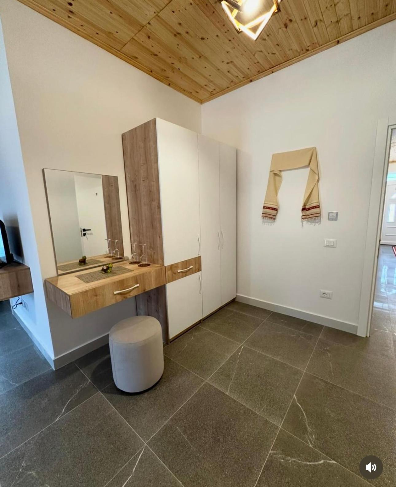 Qyteza Guest House & Camping Shkodër Екстериор снимка