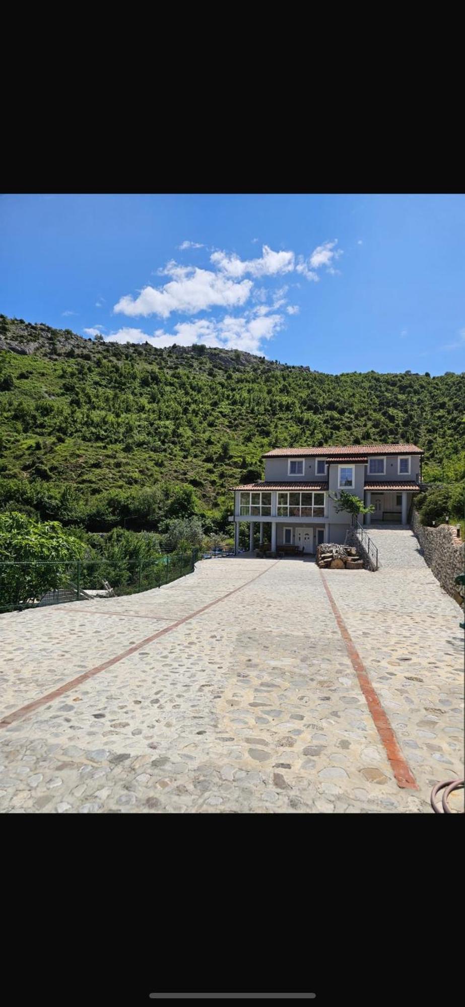 Qyteza Guest House & Camping Shkodër Екстериор снимка